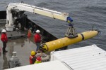 Underwater vehicle avoids objects in its path Photo
