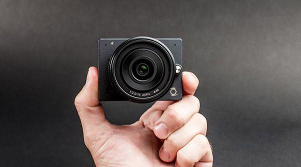 E1 Micro 4/3s POV cam on Wetpixel