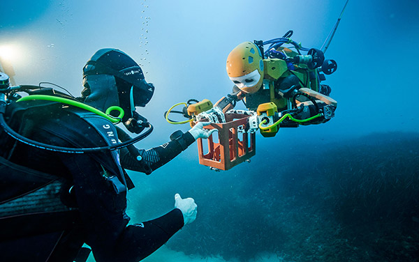 Stanford underwater robot on Wetpixel