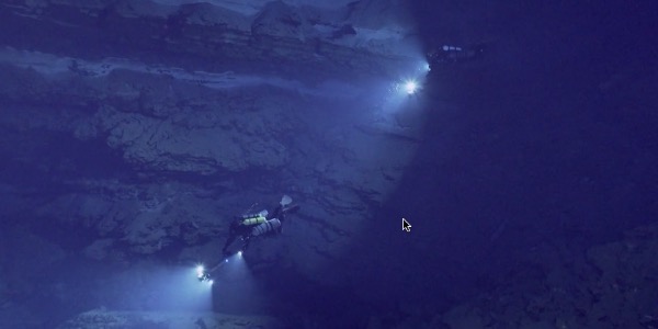 Cave diving videos on Wetpixel